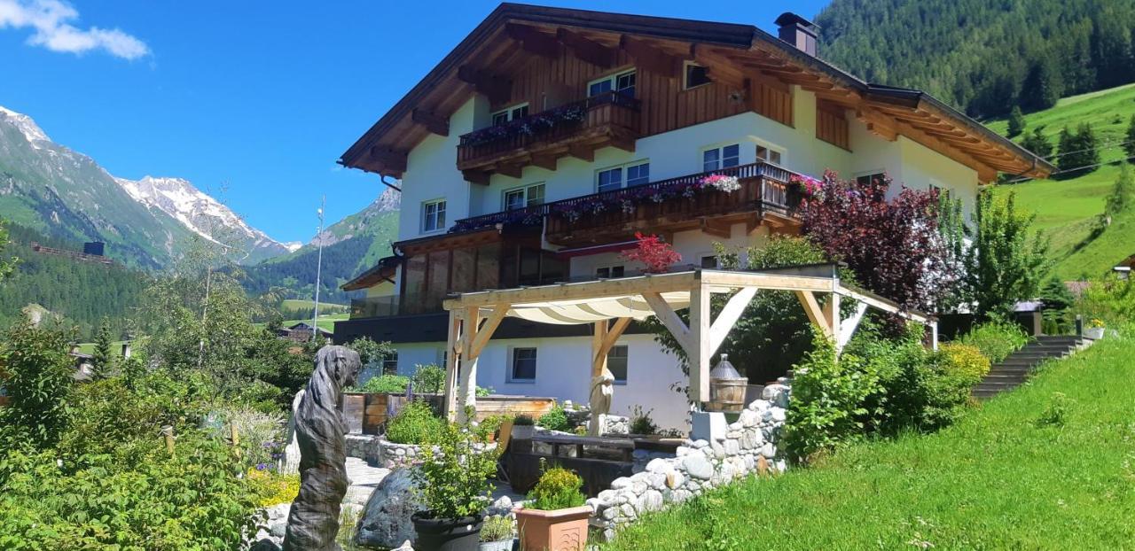 Großglocknerappartement Kals-am Großglockner Exteriör bild