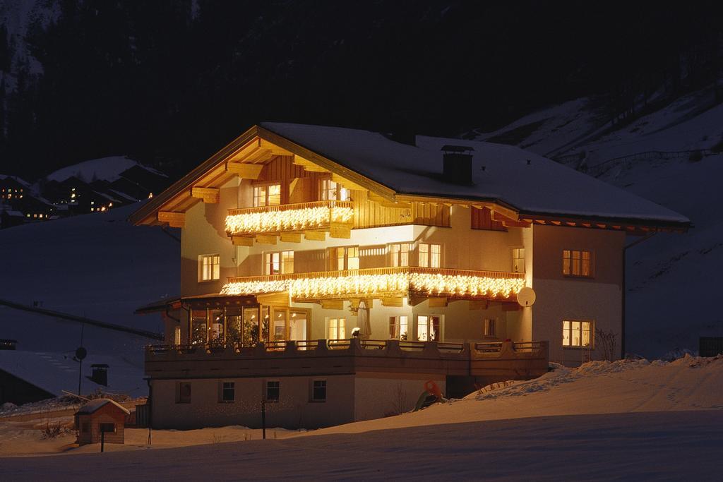 Großglocknerappartement Kals-am Großglockner Exteriör bild