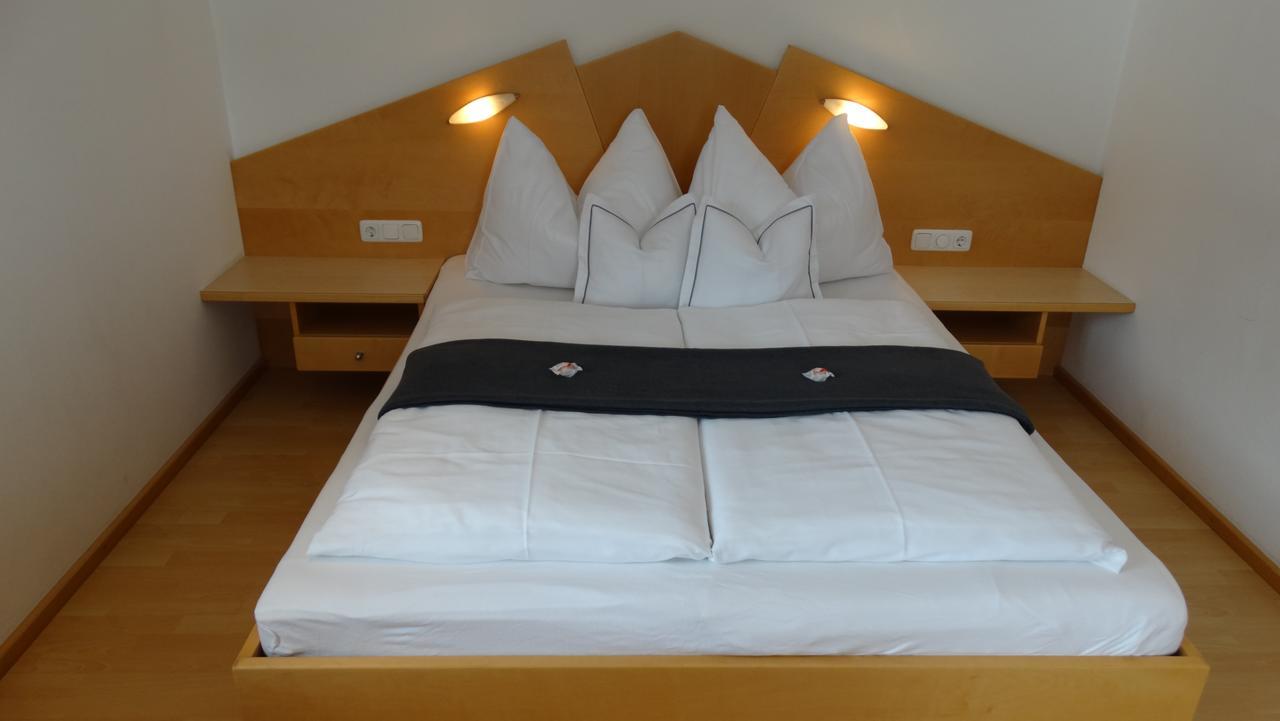 Großglocknerappartement Kals-am Großglockner Exteriör bild